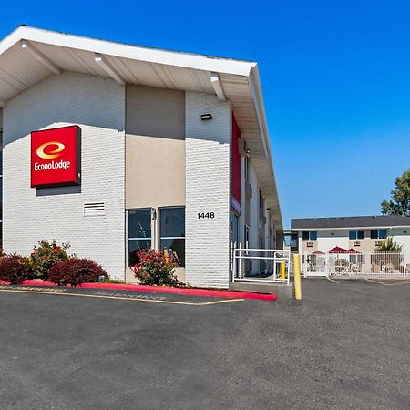 Econo Lodge Idaho Falls Bagian luar foto