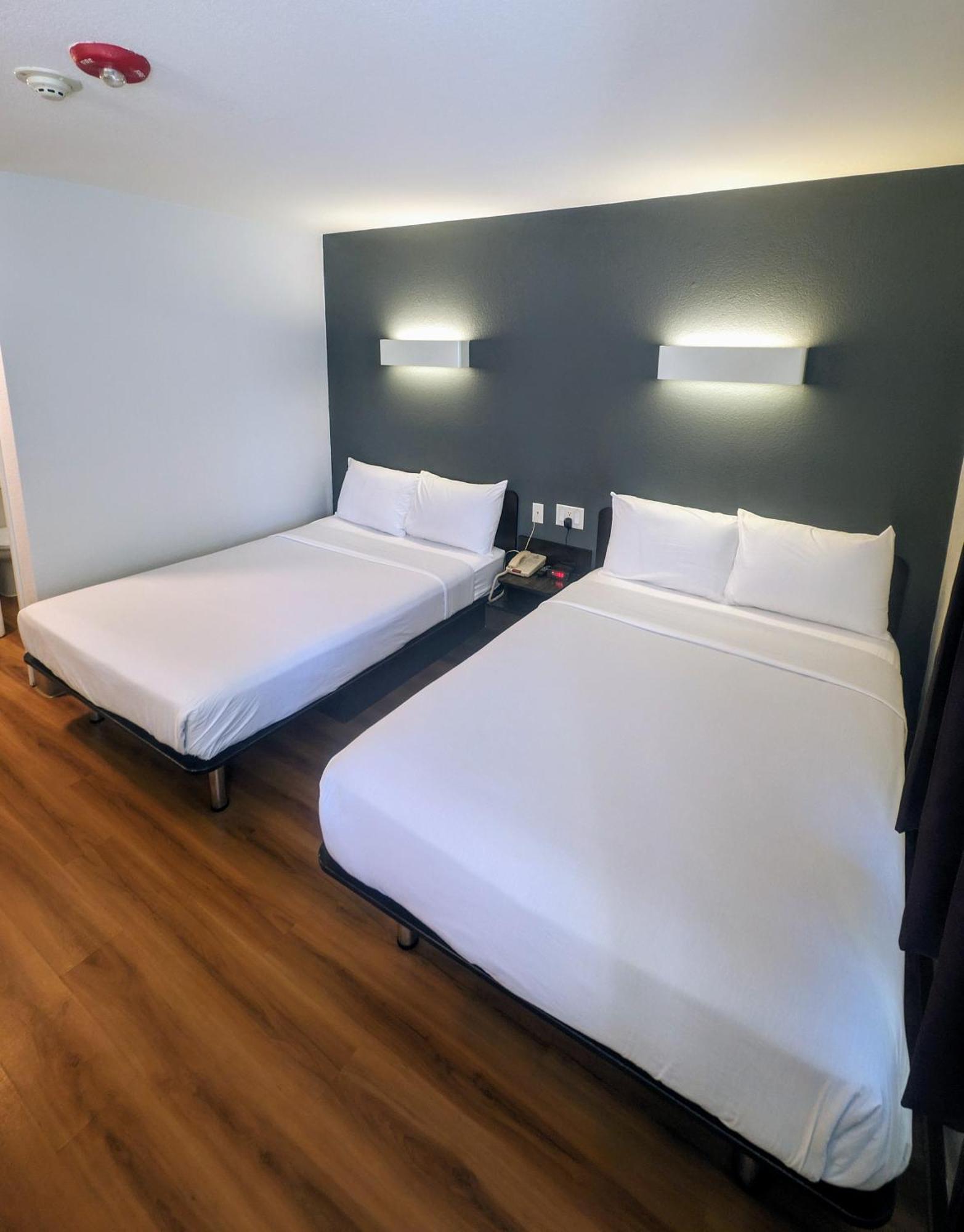 Econo Lodge Idaho Falls Bagian luar foto