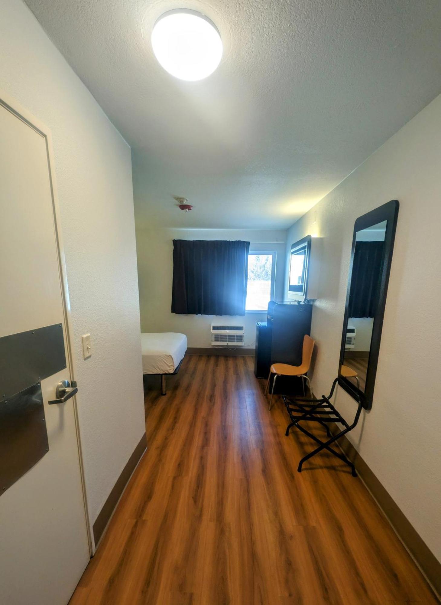 Econo Lodge Idaho Falls Bagian luar foto
