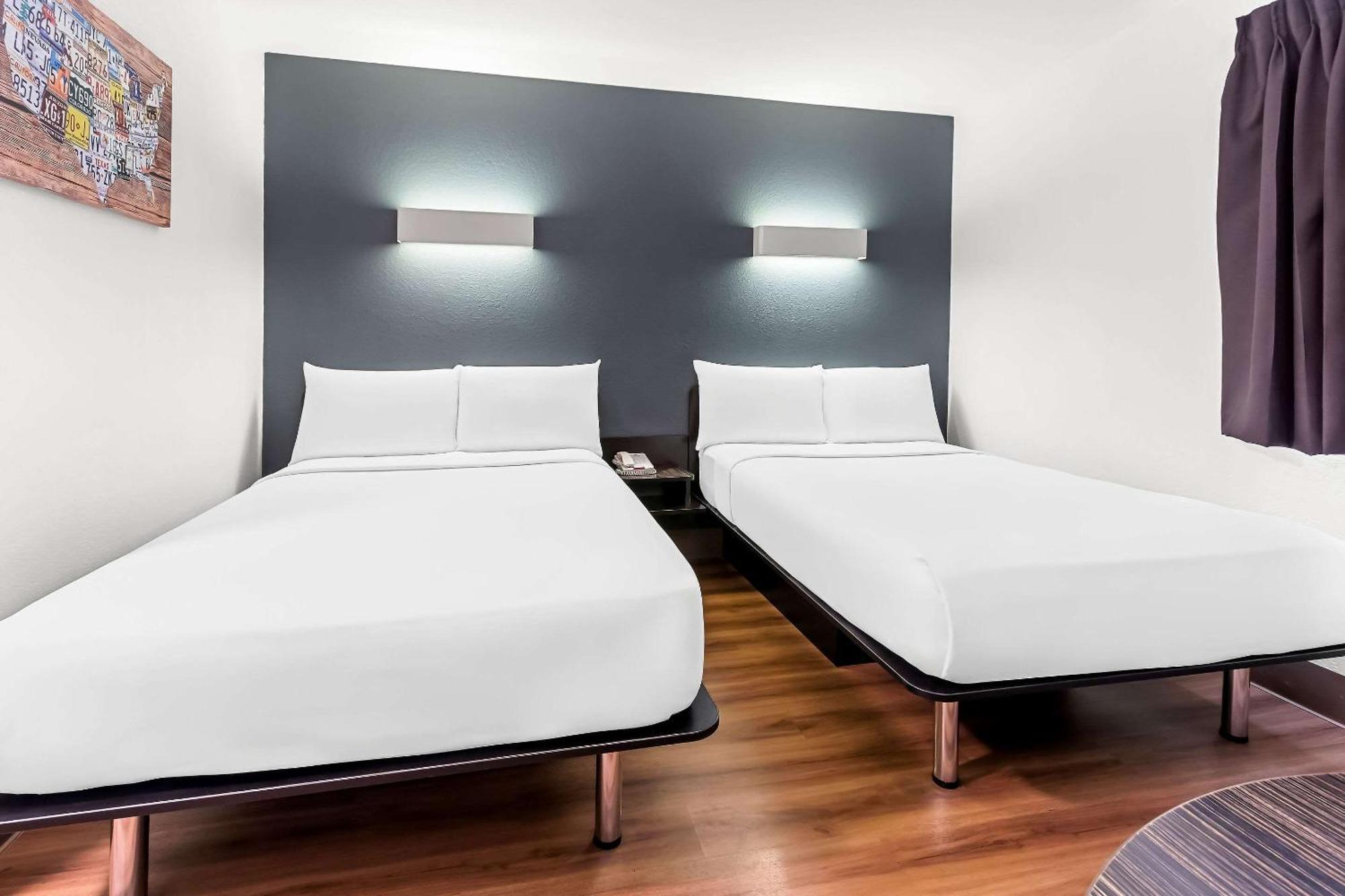 Econo Lodge Idaho Falls Bagian luar foto