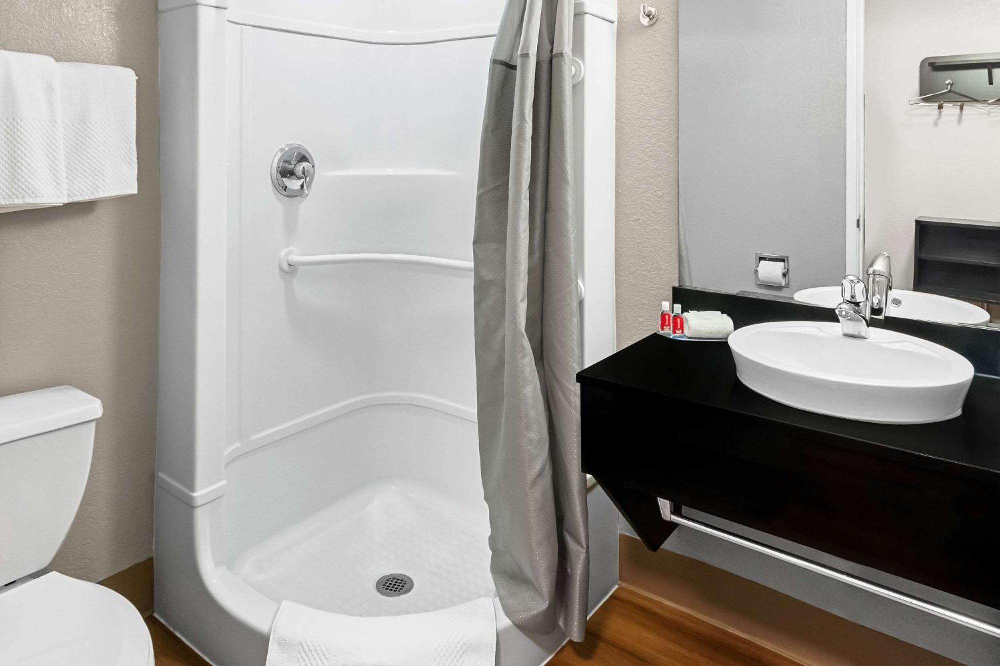 Econo Lodge Idaho Falls Bagian luar foto