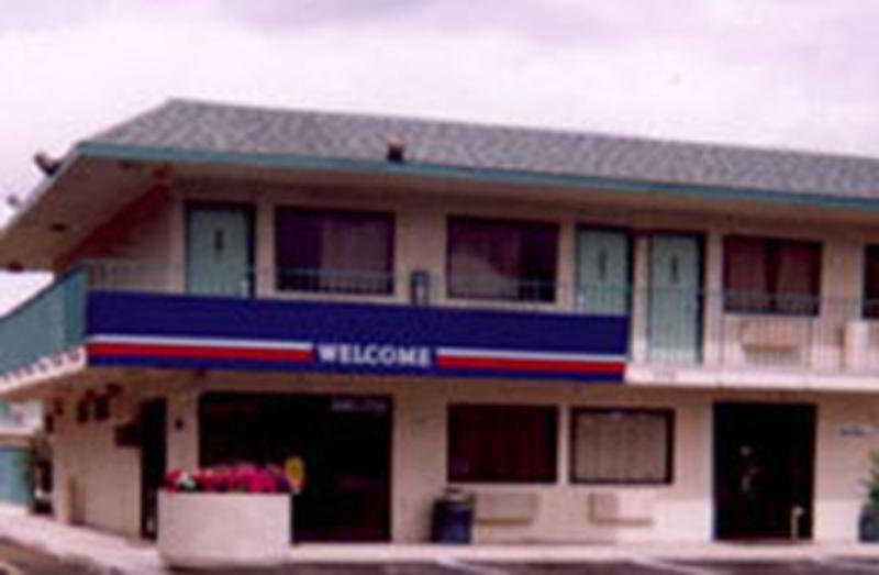 Econo Lodge Idaho Falls Bagian luar foto