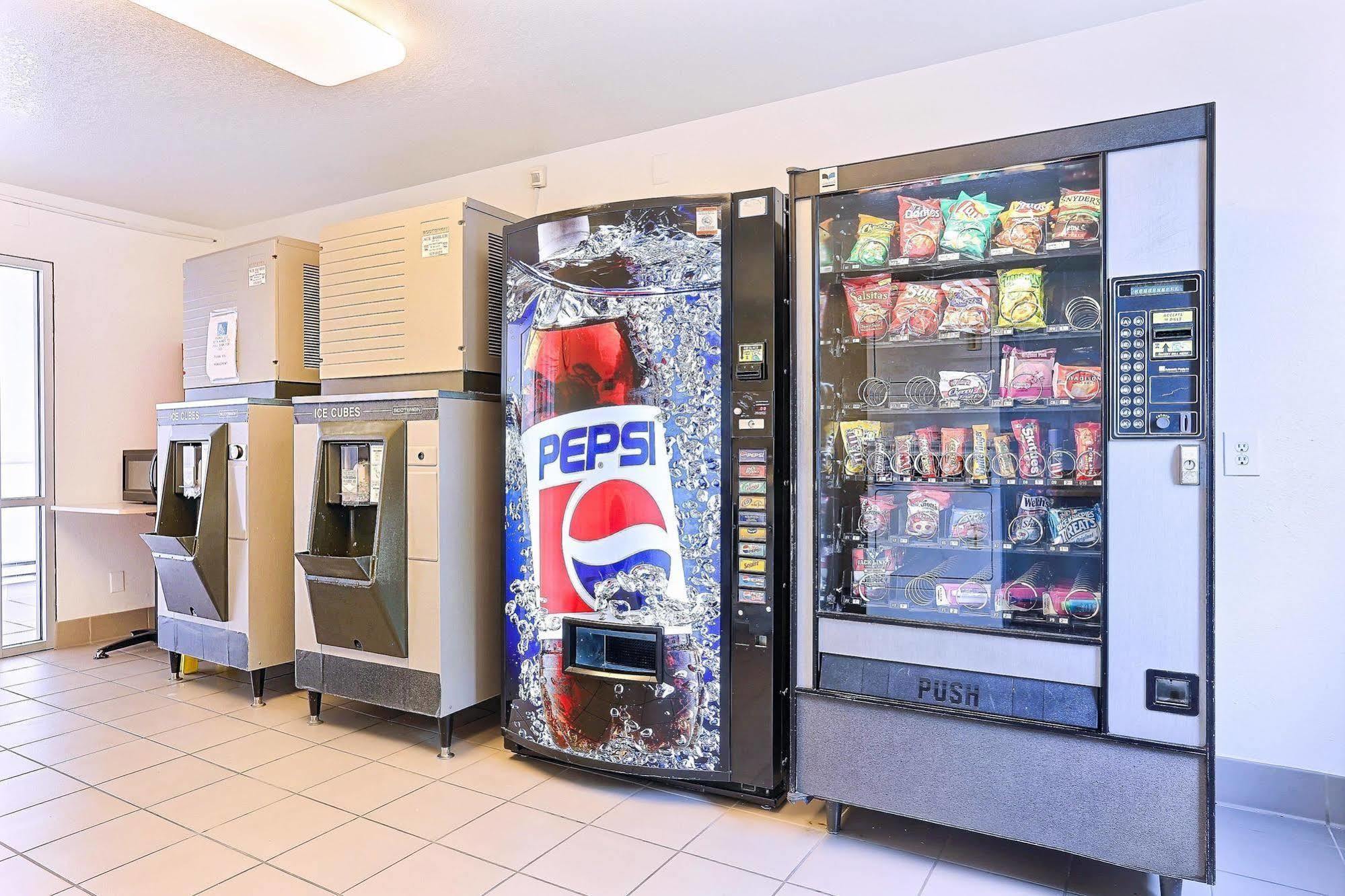 Econo Lodge Idaho Falls Bagian luar foto